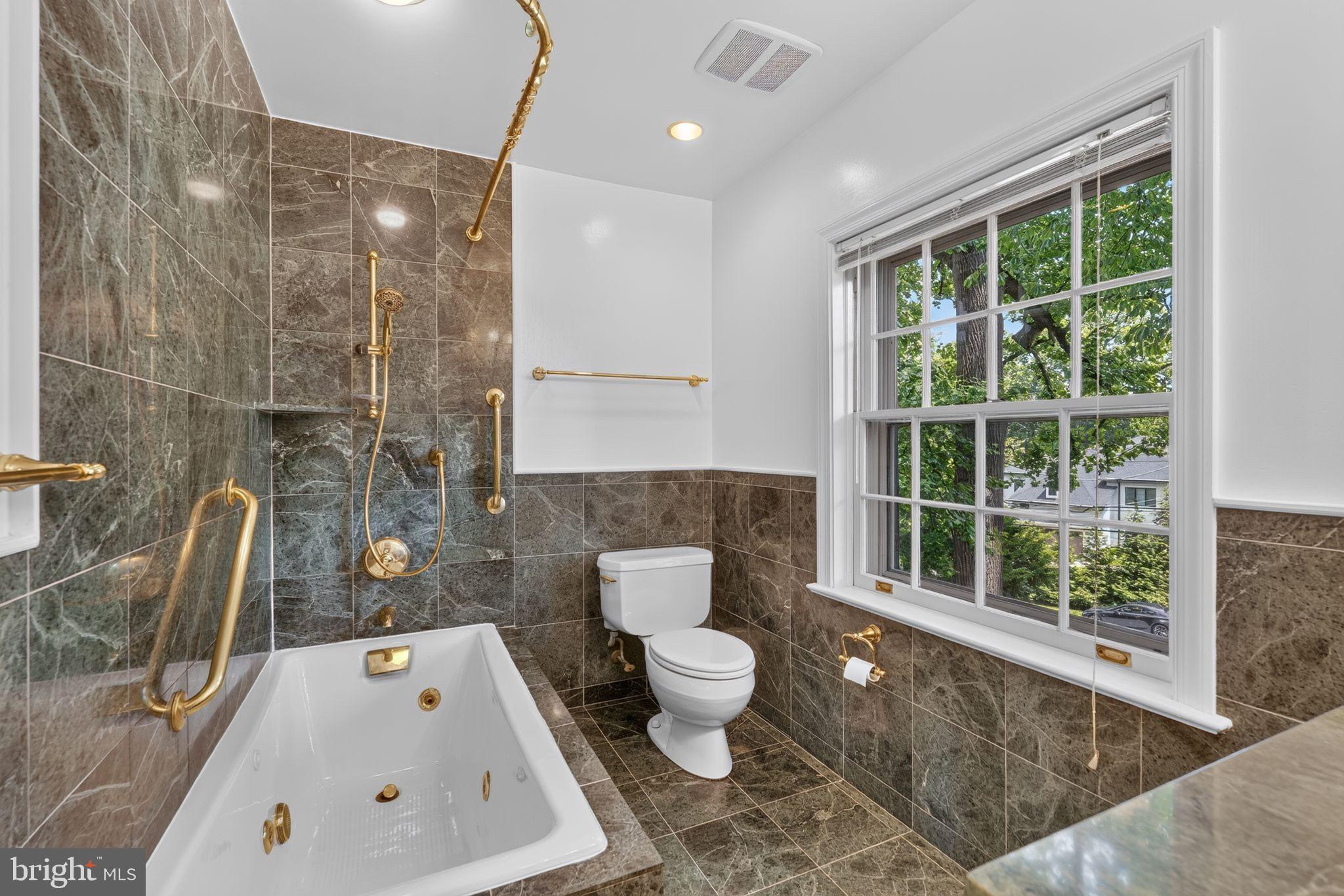 8112 Rayburn Road Bethesda, MD 20817 - Photo 28 of 52