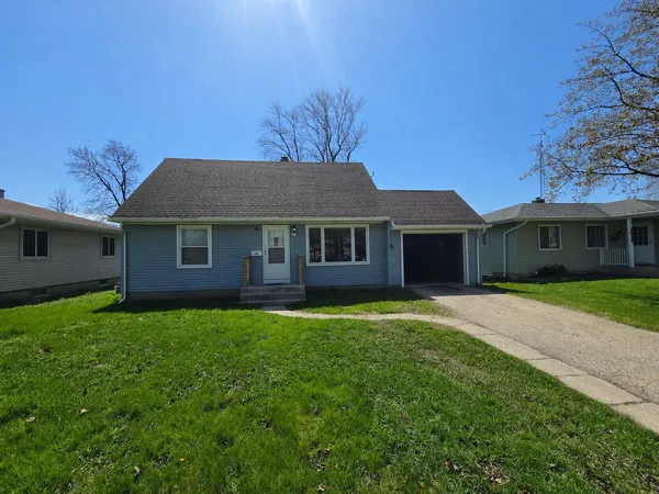 $249,999 | 307 Stone Street, Beaver Dam, WI 53916