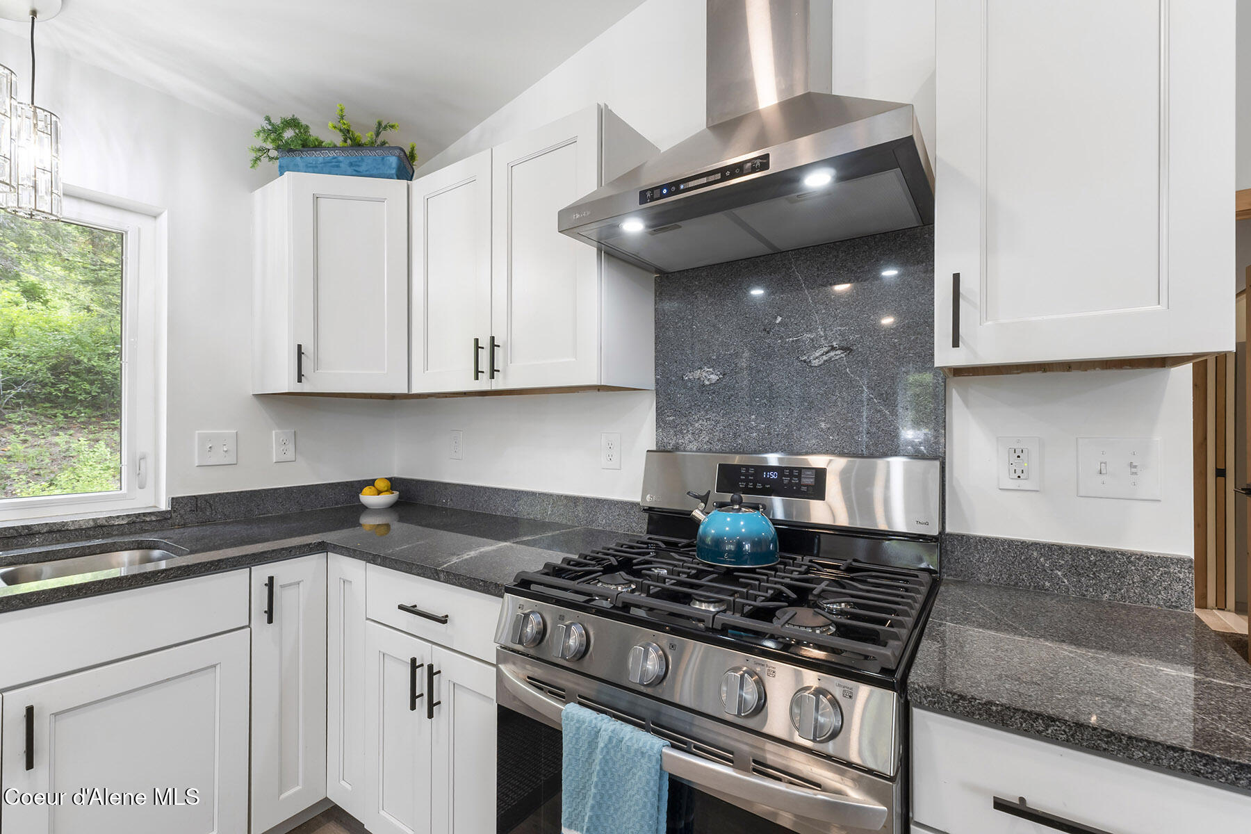 554 Homestead Hollow Road Careywood, ID 83809 - Photo 16 of 65 Kitchen