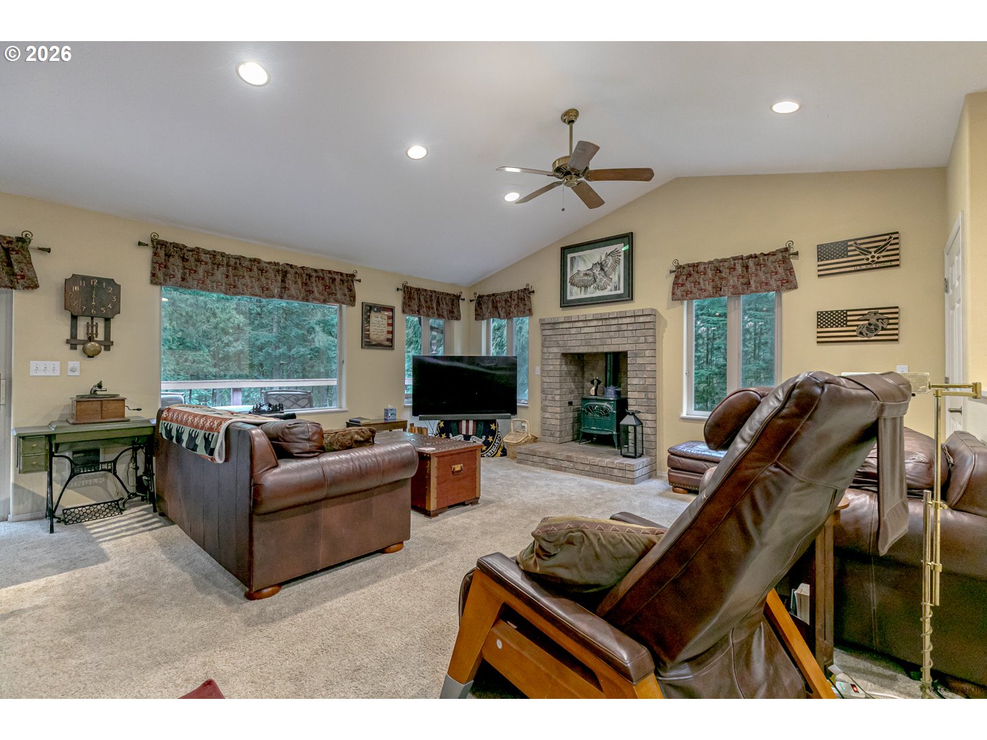 53221 East Marmot Road Sandy, OR 97055 - Photo 10 of 48