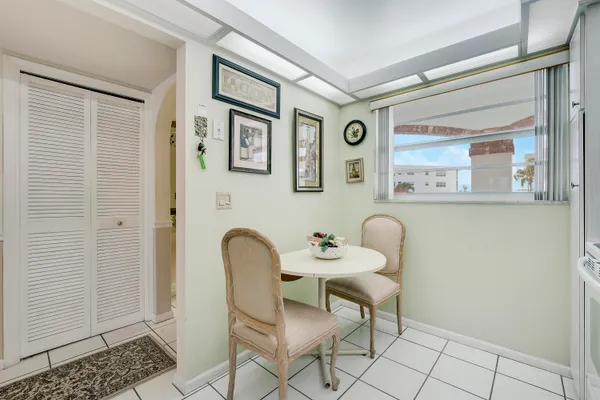 $2,300 | 20 Yacht Club Drive, Unit 312, North Palm Beach, FL 33408
