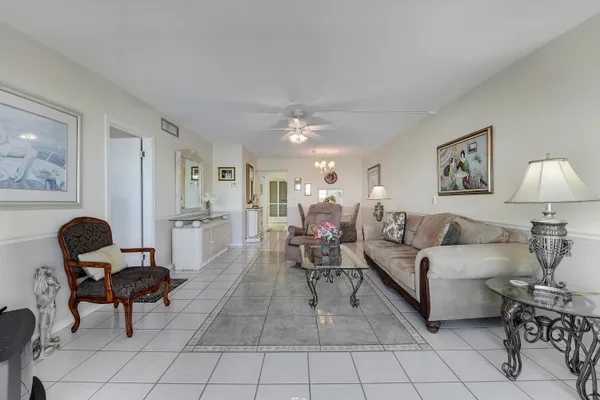 $2,300 | 20 Yacht Club Drive, Unit 312, North Palm Beach, FL 33408