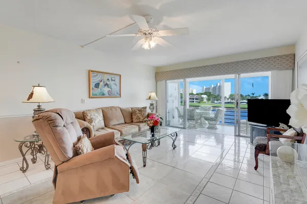 $2,300 | 20 Yacht Club Drive, Unit 312, North Palm Beach, FL 33408