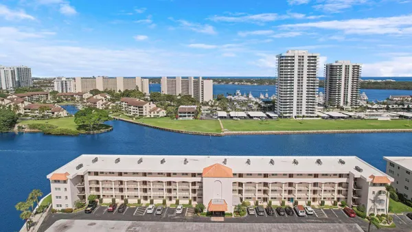 $2,300 | 20 Yacht Club Drive, Unit 312, North Palm Beach, FL 33408