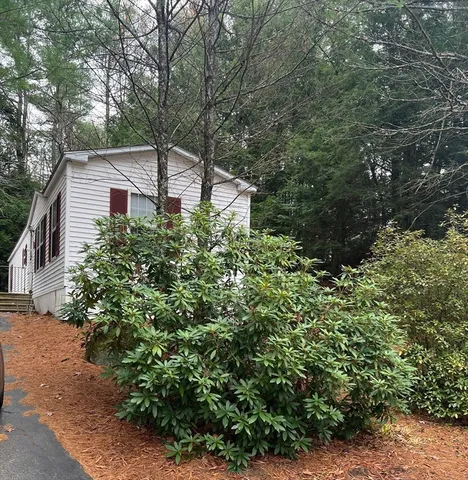 $141,000 | 11 Colonial Lane, Winchendon, MA 01475
