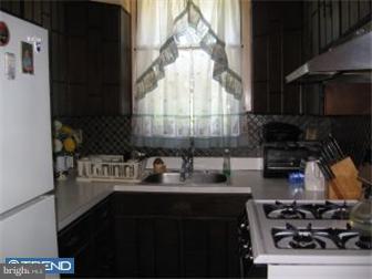 120 Ashton Road Upper Darby, PA 19082 - Photo 6 of 10 Kitchen