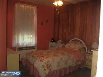 120 Ashton Road Upper Darby, PA 19082 - Photo 10 of 10 Bedroom 2