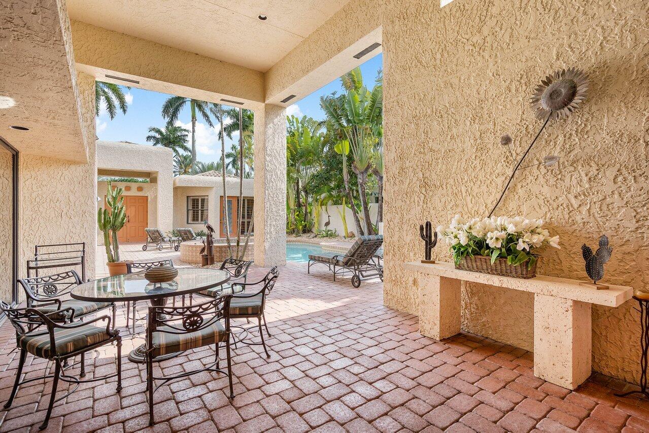 17061 Royal Cove Way Boca Raton, FL 33496 - Photo 7 of 39 Front covered Patio