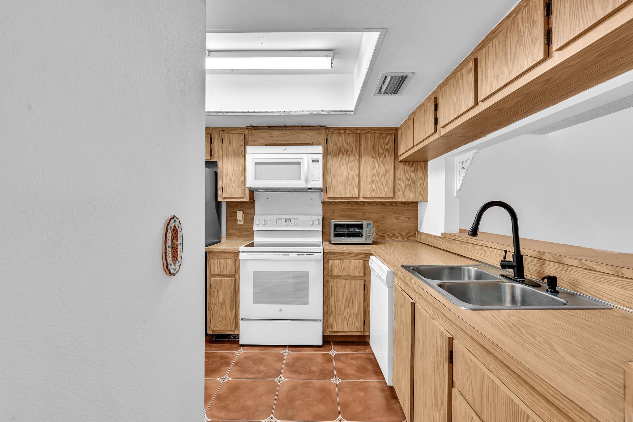 1400 Northwest 9th Avenue, Unit E33 Boca Raton, FL 33486 - Photo 16 of 51 FPP00326