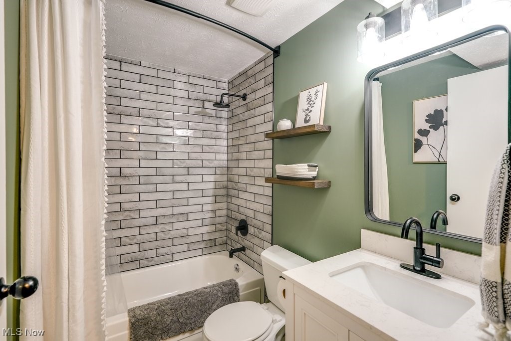 5511 Young Road Stow, OH 44224 - Photo 7 of 33 lower level bathroom