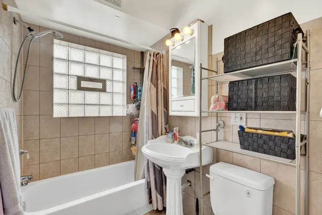 $800,000 | 6653 West Belmont Avenue, Chicago, IL 60634