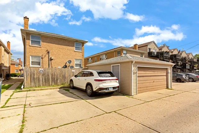 $800,000 | 6653 West Belmont Avenue, Chicago, IL 60634