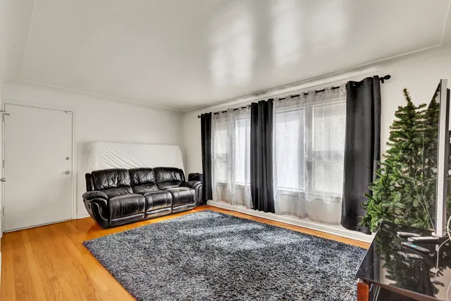 $800,000 | 6653 West Belmont Avenue, Chicago, IL 60634