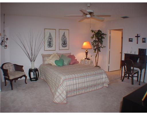 8029 West Country Club Boulevard Boca Raton, FL 33487 - Photo 15 of 28 Master Suite
