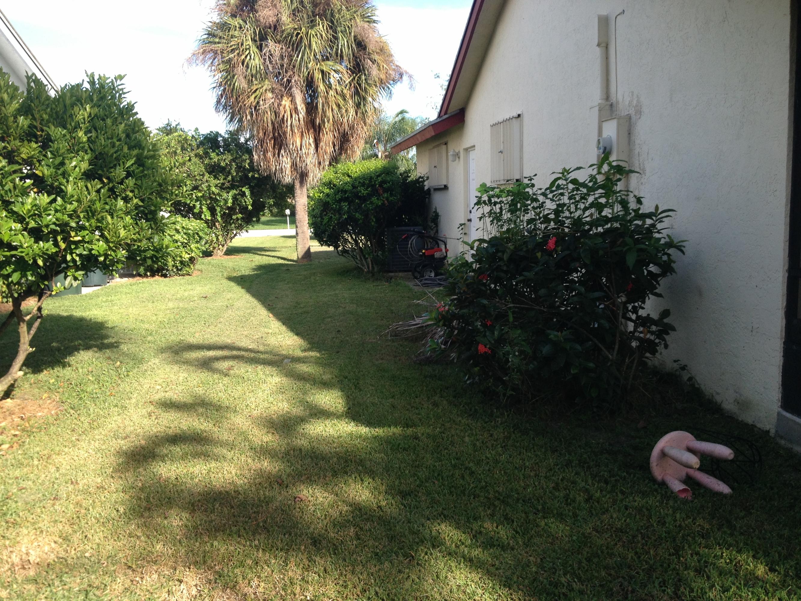 8029 West Country Club Boulevard Boca Raton, FL 33487 - Photo 28 of 28 Yard 6