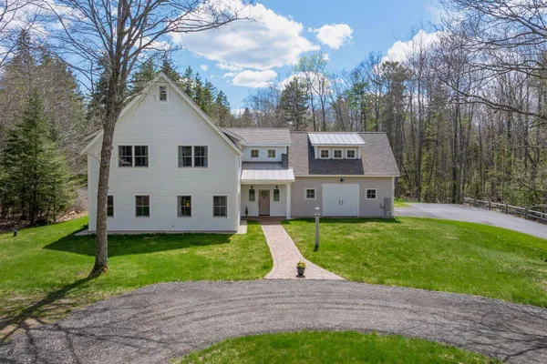 $1,495,000 | 124 Flying Point Road, Freeport, ME 04032