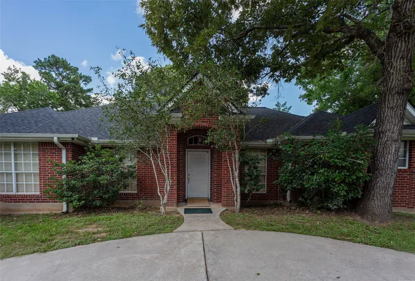 $425,000 | 217 Tupelo Lane, Conroe, TX 77304