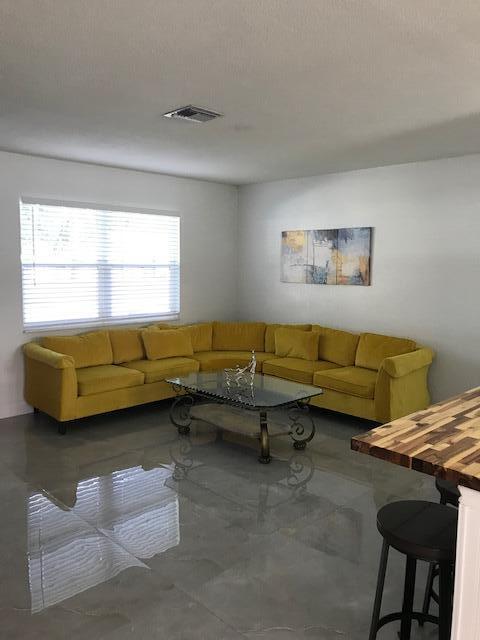 1141 Cheryl Road Haverhill, FL 33417 - Photo 3 of 20 Living room