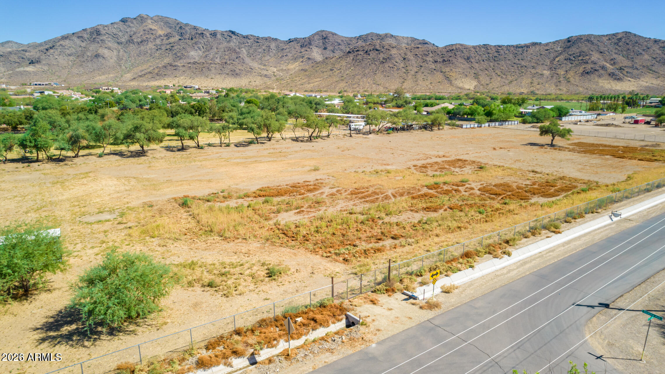 0 South 45th Avenue, Unit 2 Phoenix, AZ 85043 - Photo 3 of 13 0 S 45th Ave pic1