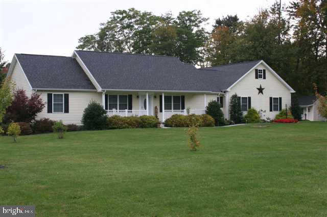 198 East Yellowbreeches Road Carlisle, PA 17015 - Photo 1 of 25 Gallery Image 1