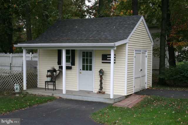 198 East Yellowbreeches Road Carlisle, PA 17015 - Photo 6 of 25 Gallery Image 6