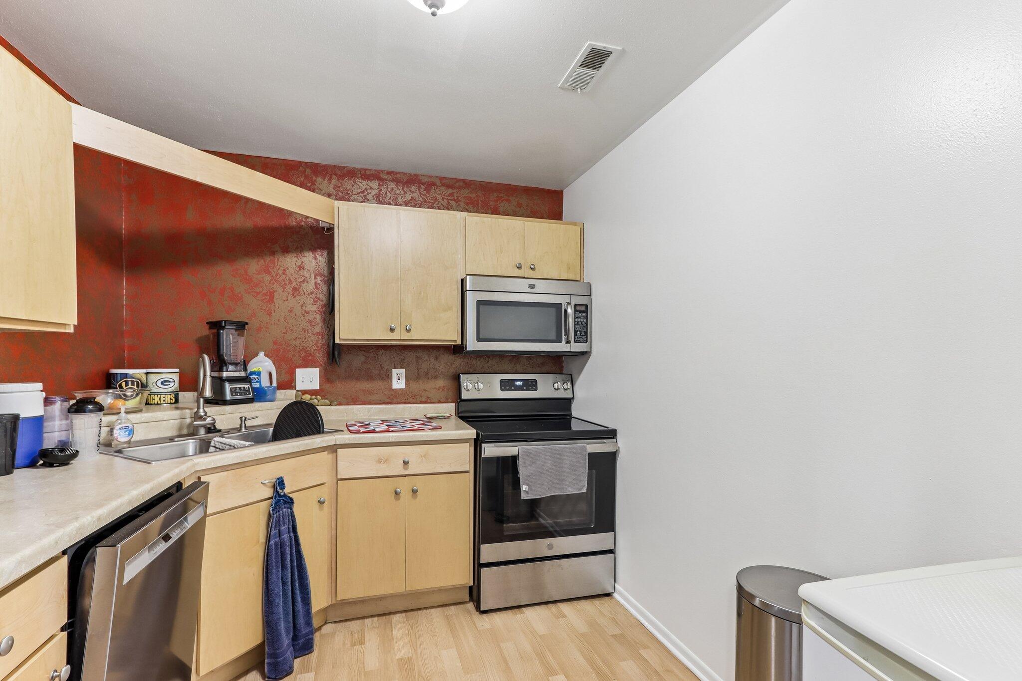 12765 West Hampton Avenue, Unit 103 Butler, WI 53007 - Photo 11 of 37 11-web-or-mls-W Hampton Ave 103-S2604-01
