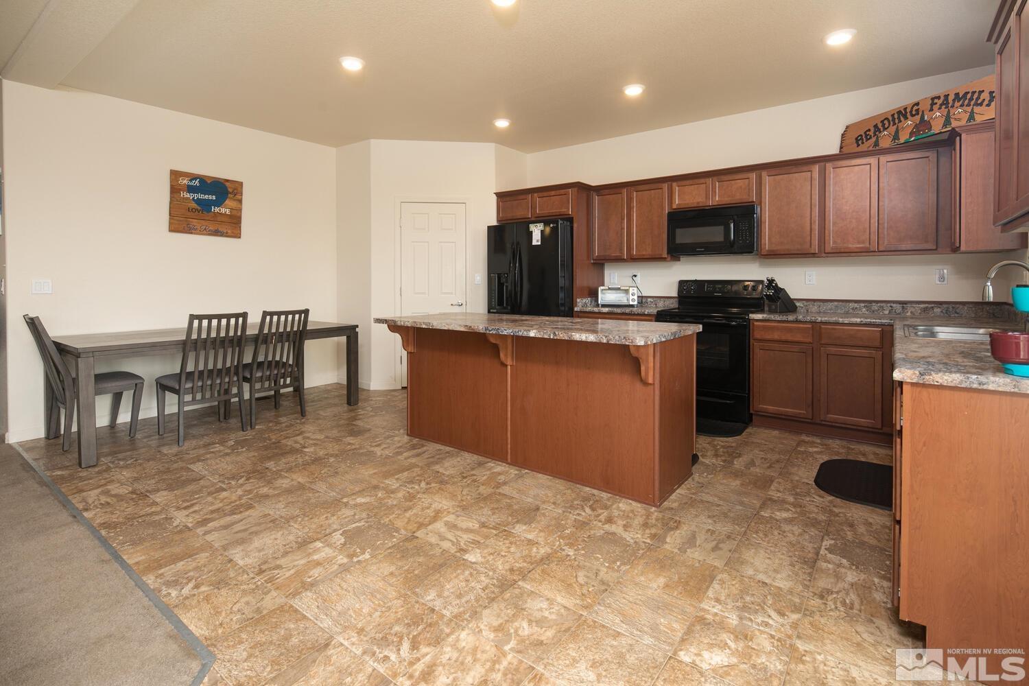 18548 Outpost Court Reno, NV 89508 - Photo 3 of 31 Photo 3