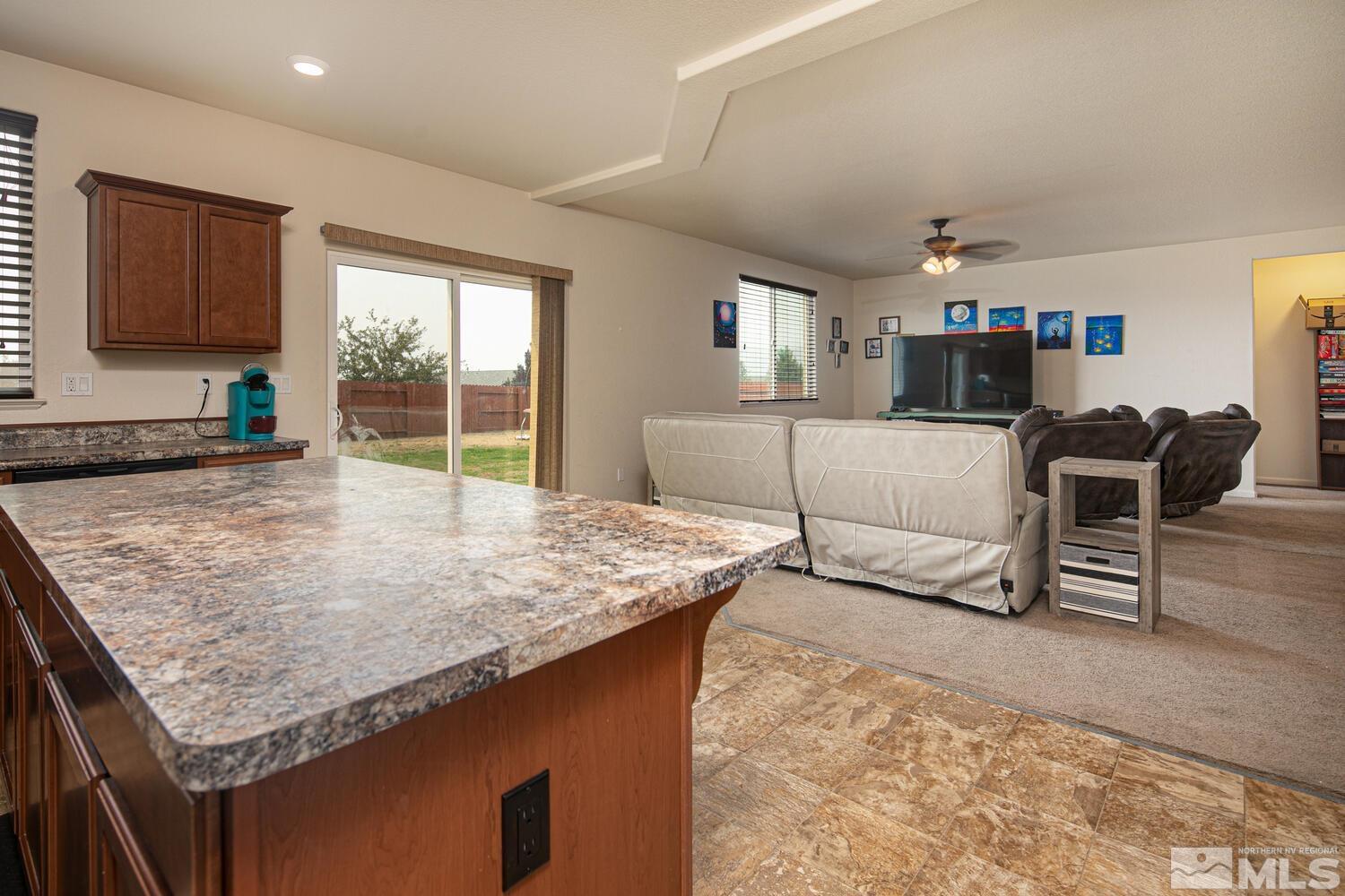 18548 Outpost Court Reno, NV 89508 - Photo 4 of 31 Photo 4