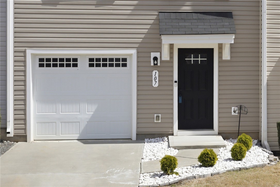 107 Sproles Lane Easley, SC 29642 - Photo 1 of 33