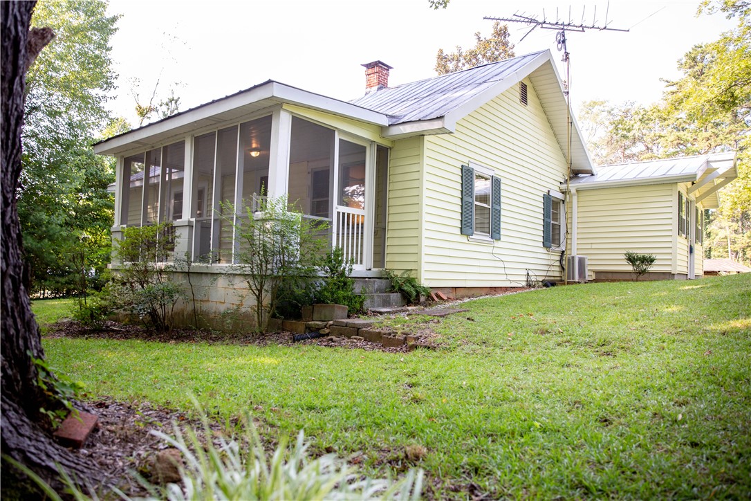133 Charlie Mitchell Road Walhalla, SC 29691 - Photo 1 of 50 Gallery Image 1