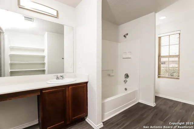 $1,700 | 822 Robillard Lane, San Antonio, TX 78221