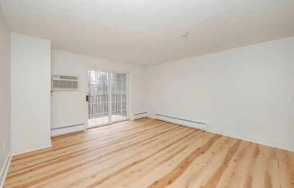 $279,000 | 130 Endicott Street, Unit 309, Laconia, NH 03246
