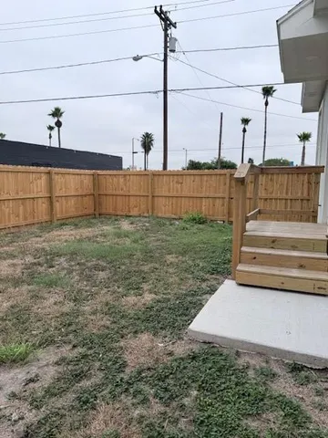 $1,300 | 109 West Esplanada Street, Unit B, Weslaco, TX 78596