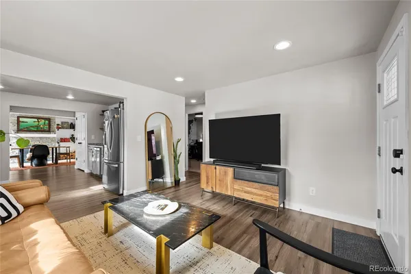 $3,300 | 4717 Meade Street, Denver, CO 80211