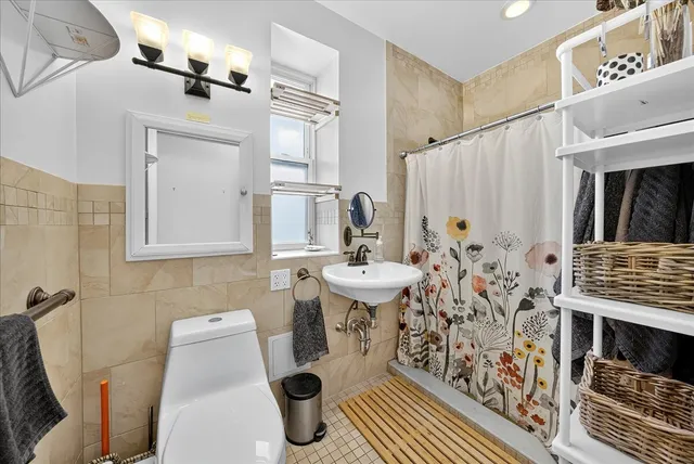 $277,000 | 811 Walton Avenue, Unit F19 | Concourse Village