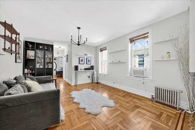 $277,000 | 811 Walton Avenue, Unit F19 | Concourse Village