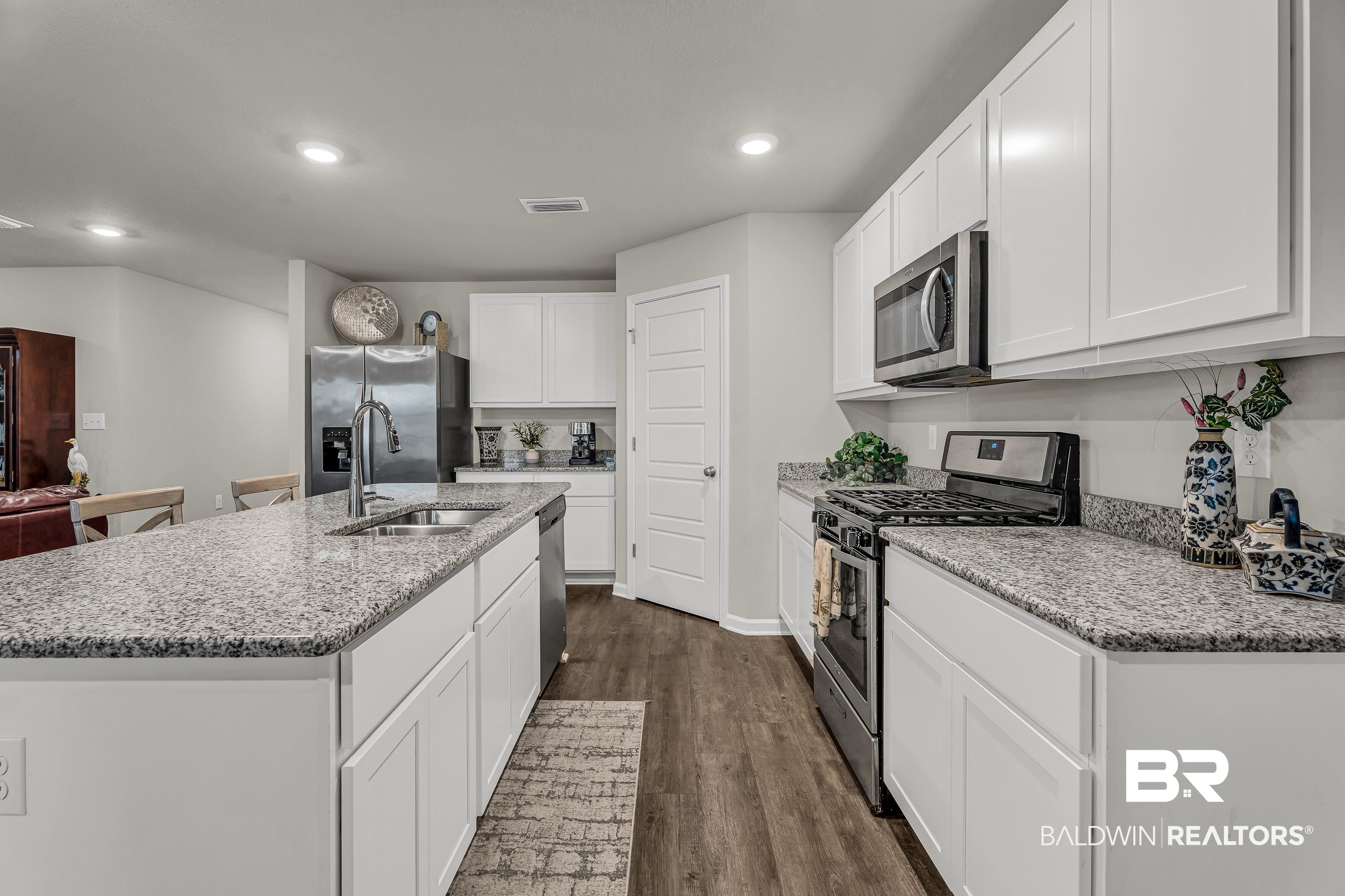8072 Irwin Loop Daphne, AL 36526 - Photo 5 of 35 Gallery Image 5