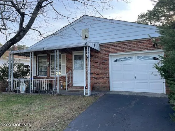 $270,000 | 154 Davenport Road, Toms River, NJ 08757