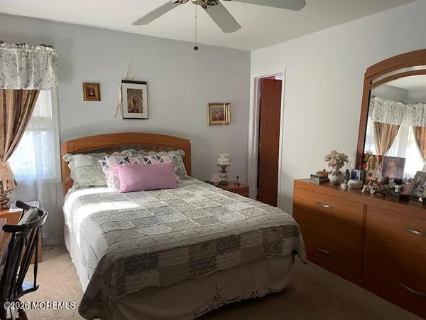 $270,000 | 154 Davenport Road, Toms River, NJ 08757