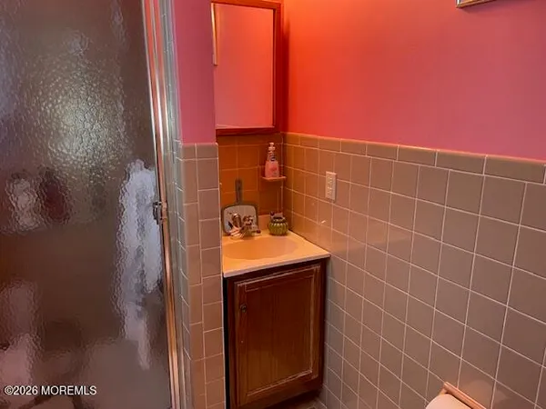 $270,000 | 154 Davenport Road, Toms River, NJ 08757