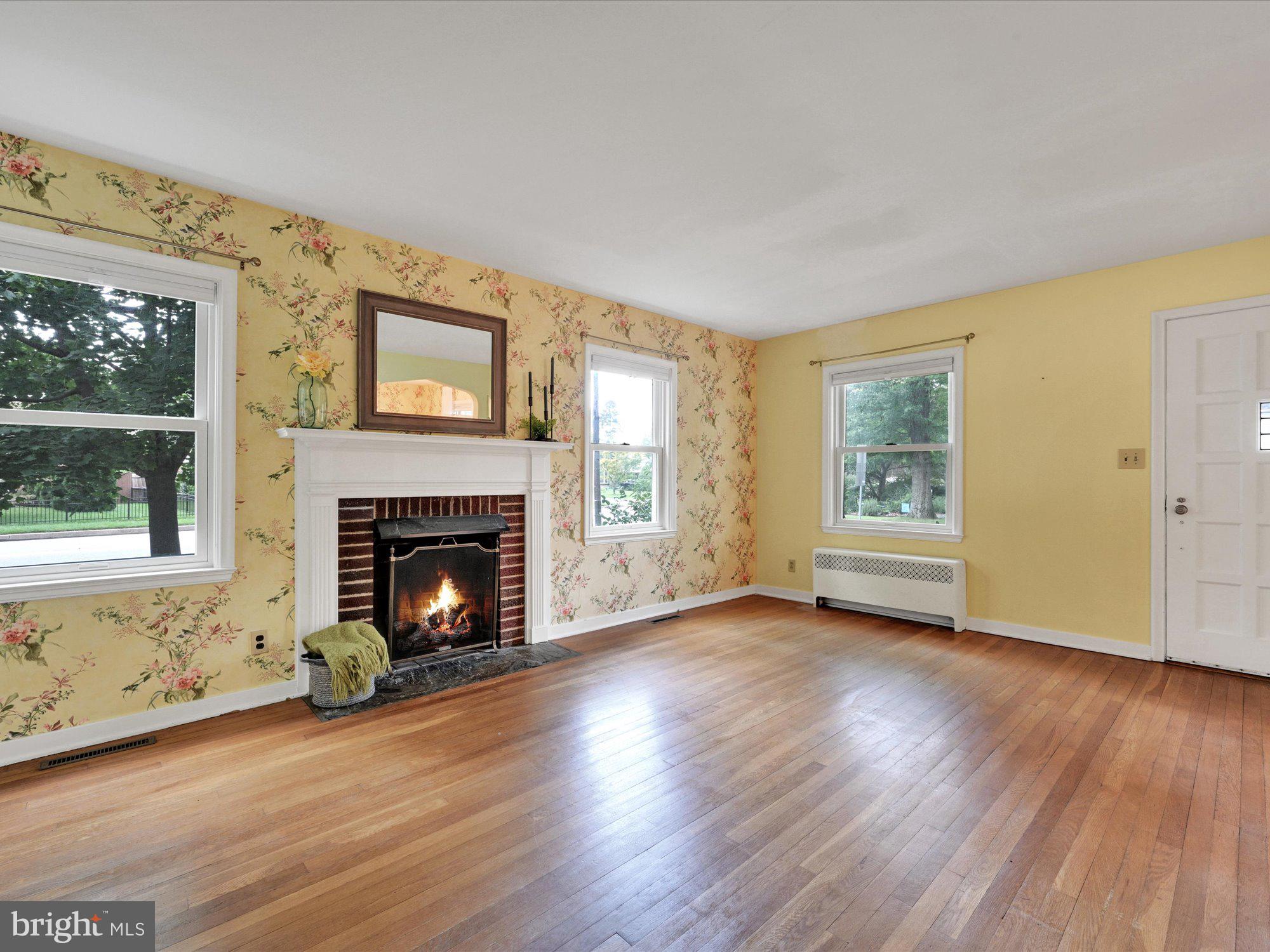1715 Letchworth Road Camp Hill, PA 17011 - Photo 15 of 33 Tastefully decorated with a gas fireplace