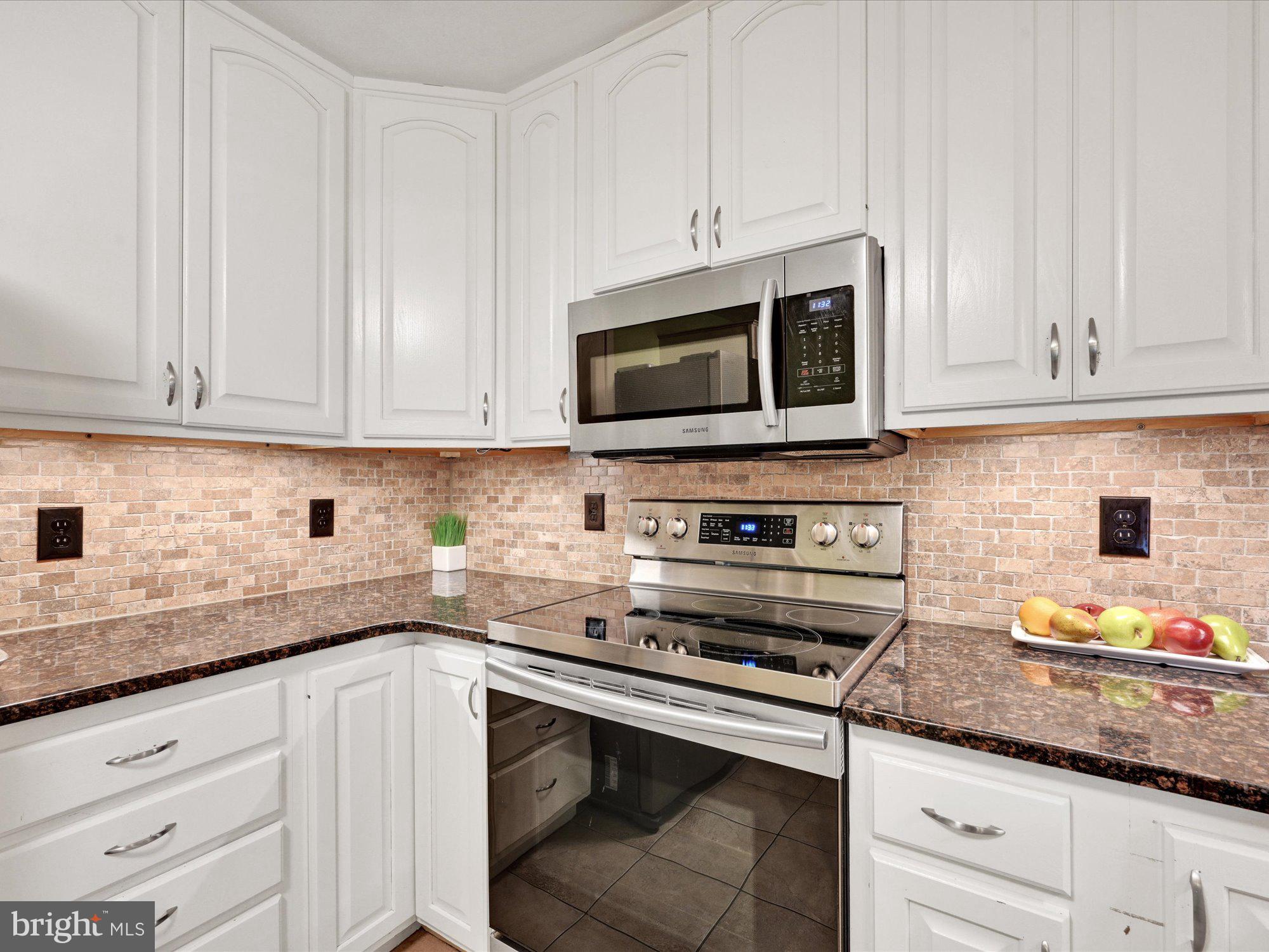 1715 Letchworth Road Camp Hill, PA 17011 - Photo 6 of 33 a gorgeous backsplash and stainless appliances