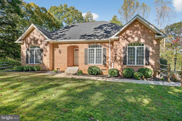 $689,900 | 17260 Braddock Place, Hughesville, MD 20637