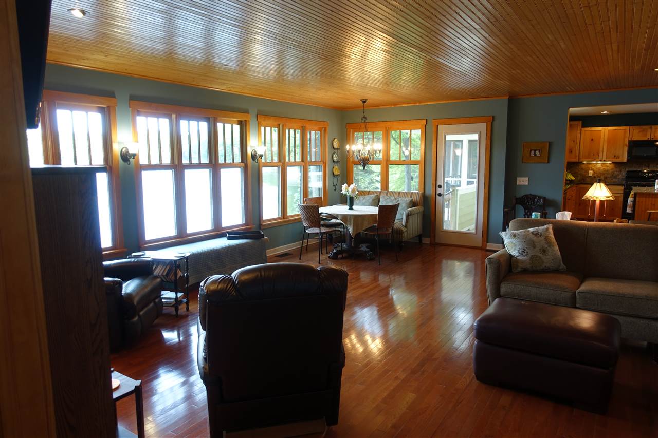 246 Highview Road Traverse City, MI 49696 - Photo 15 of 44 1870016-14.JPG