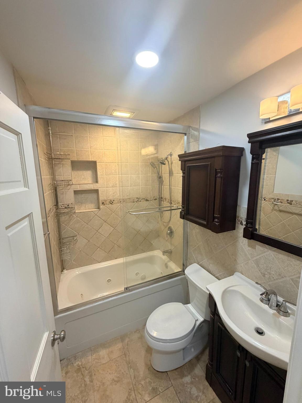 89 Timber Lane Levittown, PA 19054 - Photo 7 of 12
