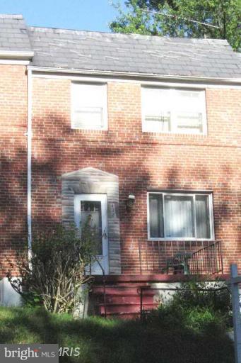 428 South Chapel Gate Lane Baltimore, MD 21229 - Photo 1 of 1 Exterior (Main)