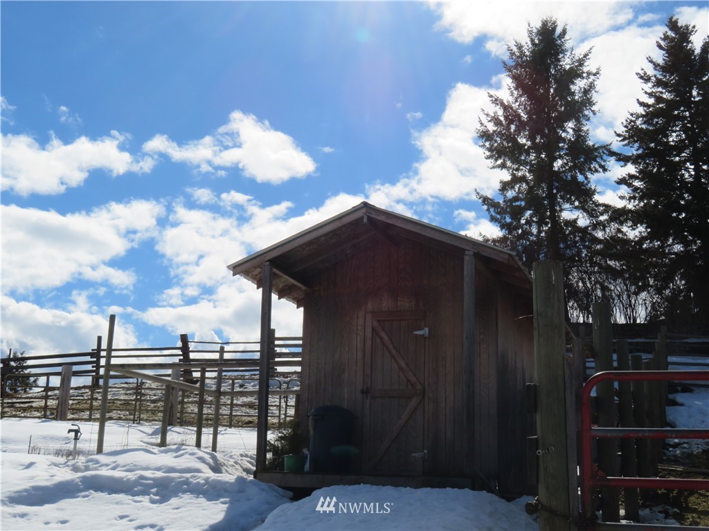 162 Klondike Road Republic, WA 99166 - Photo 22 of 25