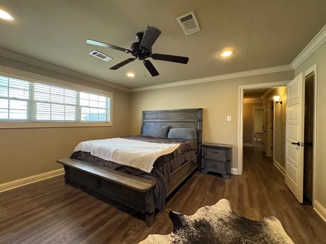 $2,750 | 114 Elmwood Street, Huntsville, TX 77320