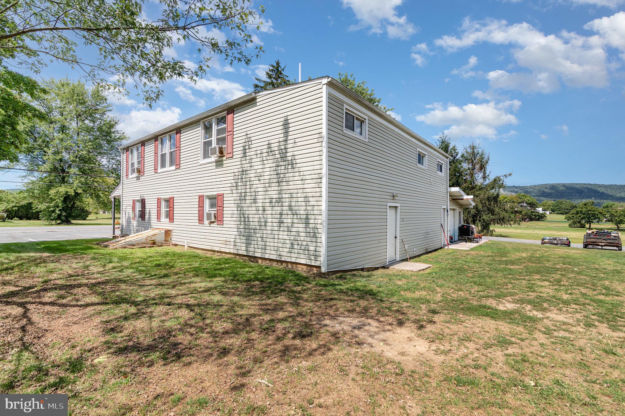 3185 Spring Road Carlisle, PA 17013 - Photo 4 of 53 Gallery Image 4