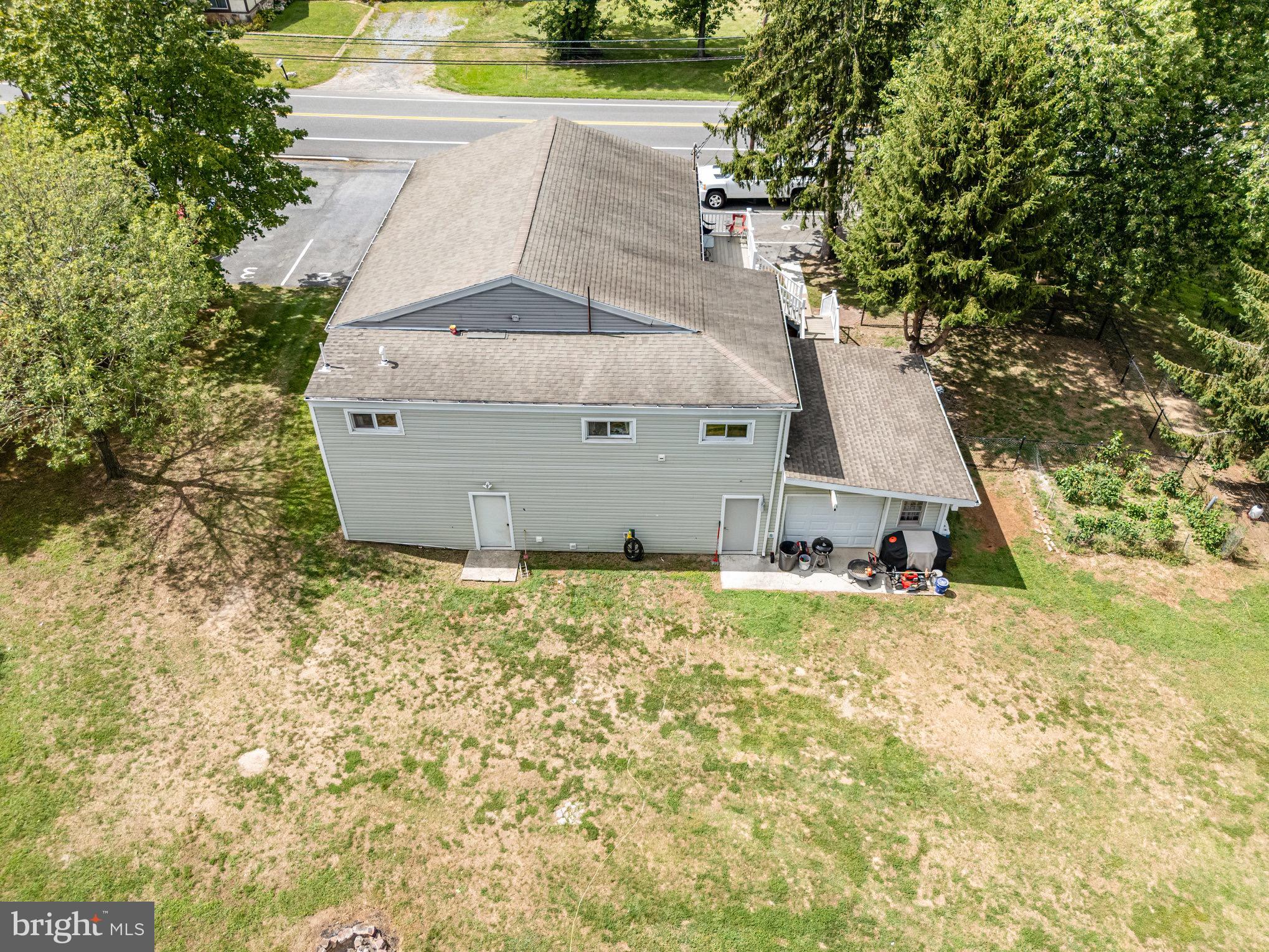 3185 Spring Road Carlisle, PA 17013 - Photo 6 of 53 Gallery Image 6